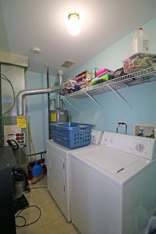 1002 Radclyffe Ct #A, Elgin, IL 60120 photo 13