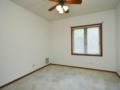 1685 Mill St #204, Des Plaines, IL 60016 photo 17