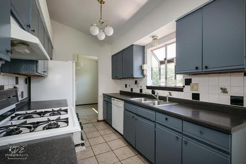 305 Persimmon Ct, Aurora, IL 60504 photo 7