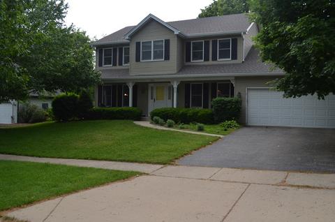 820 Linda Dr, Algonquin, IL 60102 photo 2