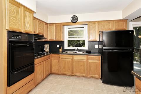135 Eagle Point Rd, Fox Lake, IL 60020 photo 10