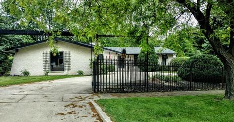 1415 Devonshire Dr, Joliet, IL 60435 photo 3