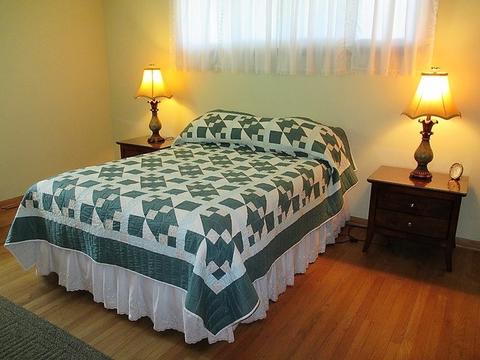 976 Diane Ave, Elgin, IL 60123 photo 7