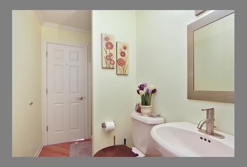 1986 Cheshire Dr, Hoffman Estates, IL 60192 photo 9