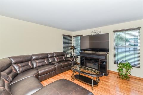 5302 Oakbrook Dr, Plainfield, IL 60586 photo 7
