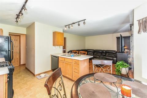 5302 Oakbrook Dr, Plainfield, IL 60586 photo 6