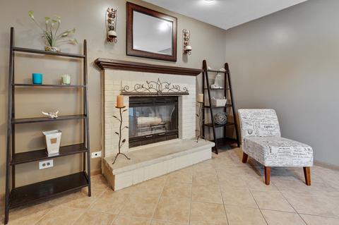 840 Roaring Brook Ln, Algonquin, IL 60102 photo 9