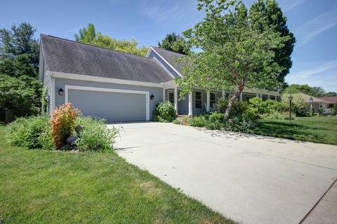1405 Theodore Dr, Champaign, IL 61821 photo 5