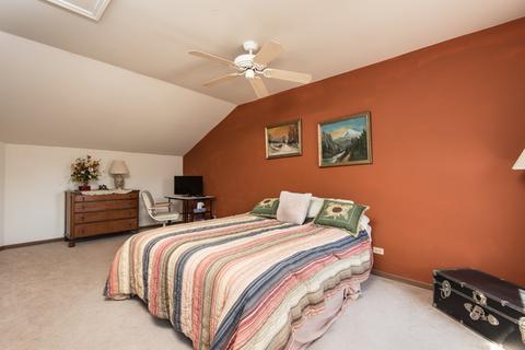 240 Dickens Trl, Elgin, IL 60120 photo 25