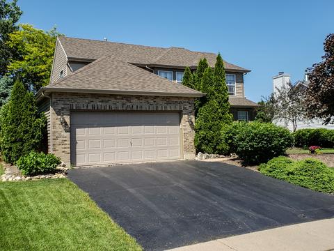 240 Dickens Trl, Elgin, IL 60120 photo 2