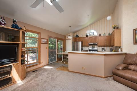 240 Dickens Trl, Elgin, IL 60120 photo 10