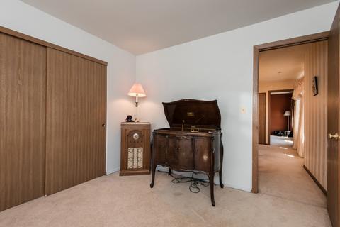 240 Dickens Trl, Elgin, IL 60120 photo 28
