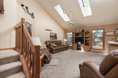 240 Dickens Trl, Elgin, IL 60120 photo 8