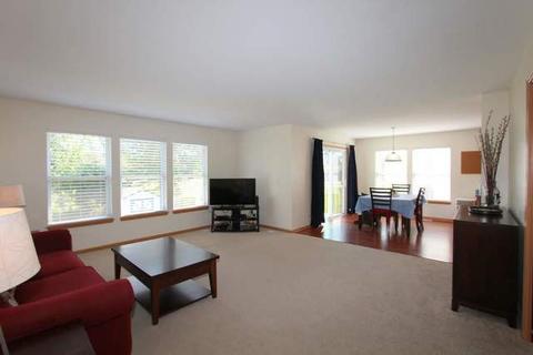 3013 Arbor Dr, Mchenry, IL 60050 photo 5