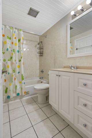 997 Spring Mill Dr, Hoffman Estates, IL 60169 photo 16