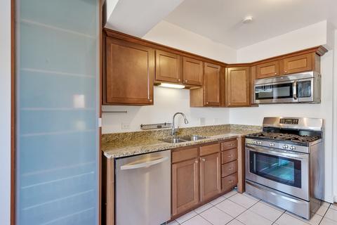 997 Spring Mill Dr, Hoffman Estates, IL 60169 photo 10