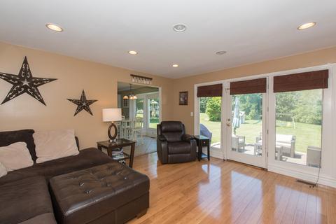 2008 Ernest Ln, Johnsburg, IL 60051 photo 8