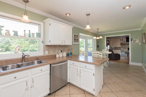 2008 Ernest Ln, Johnsburg, IL 60051 photo 5