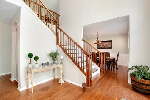 160 Primrose Ln, Bartlett, IL 60103 photo 5