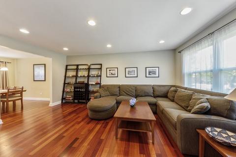 401 Janice Ct, Wheeling, IL 60090 photo 5