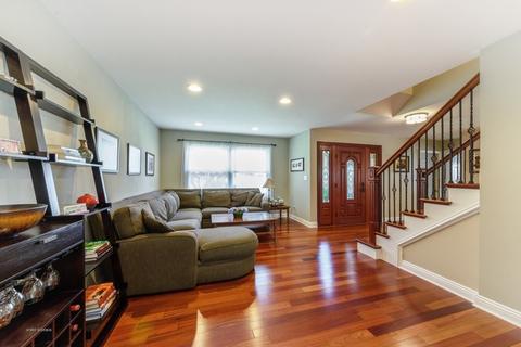 401 Janice Ct, Wheeling, IL 60090 photo 4