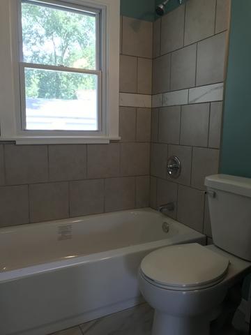 111 Schorie Ave, Joliet, IL 60433 photo 9