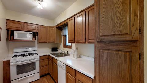 87 E Benton St, Oswego, IL 60543 photo 12