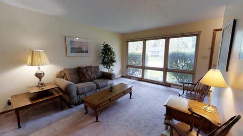 87 E Benton St, Oswego, IL 60543 photo 8