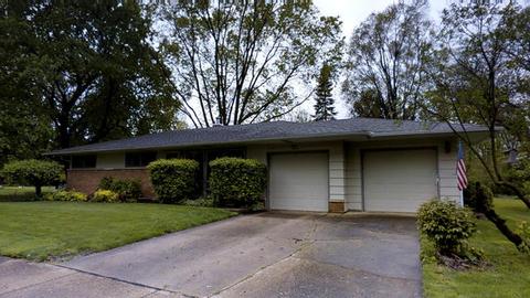 87 E Benton St, Oswego, IL 60543 photo 4