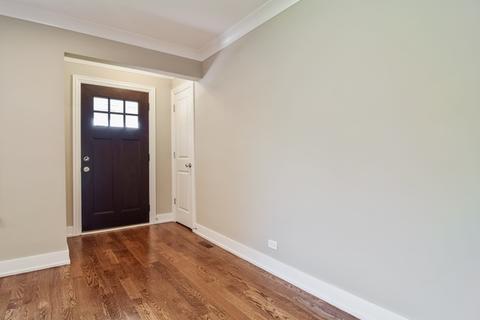 422 E Webster Ave, Elmhurst, IL 60126 photo 2