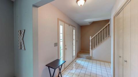 725 Cooper Ct, Aurora, IL 60504 photo 2