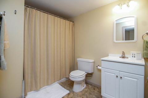 725 Cooper Ct, Aurora, IL 60504 photo 21