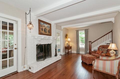 1237 Golf Cir, Wheaton, IL 60189 photo 2