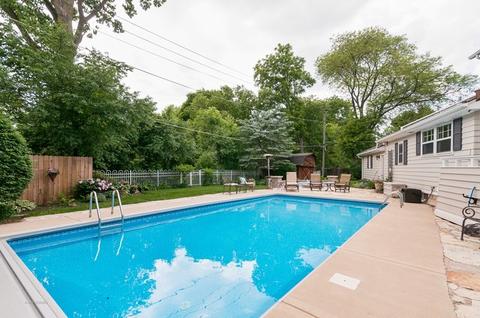 1237 Golf Cir, Wheaton, IL 60189 photo 19