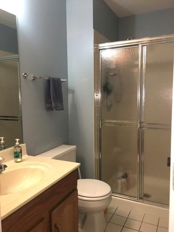 1402 Shore Ct #C2, Wheeling, IL 60090 photo 15