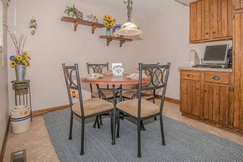 424 Westover Ln, Schaumburg, IL 60193 photo 8
