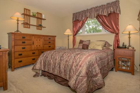 424 Westover Ln, Schaumburg, IL 60193 photo 9