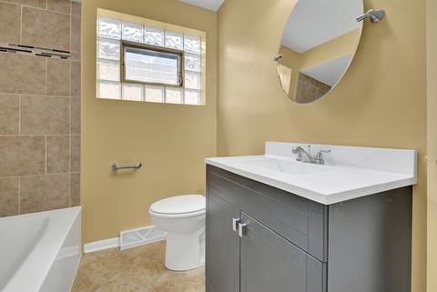 454 E 95th St, Chicago, IL 60619 photo 17