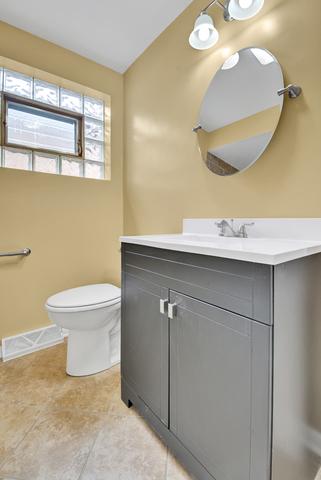 454 E 95th St, Chicago, IL 60619 photo 18