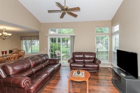 418 Cromwell Cir #4, Bartlett, IL 60103 photo 7
