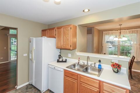 418 Cromwell Cir #4, Bartlett, IL 60103 photo 12