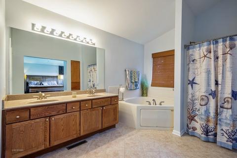 7606 Red Oak Dr, Plainfield, IL 60586 photo 9