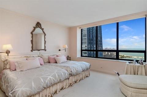 180 E Pearson St #4204, Chicago, IL 60611 photo 8