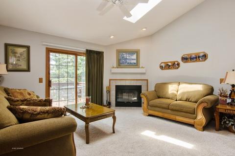 1509 Arbor Ln, Elgin, IL 60123 photo 2