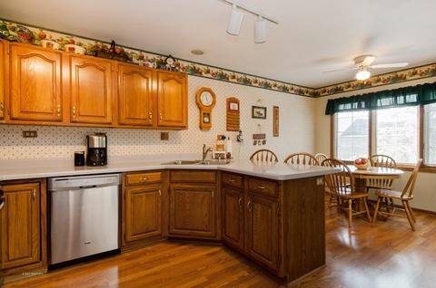 1509 Arbor Ln, Elgin, IL 60123 photo 4