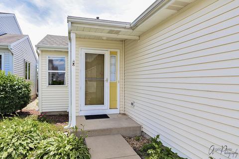 551 Sandy Ct, Harvard, IL 60033 photo 2
