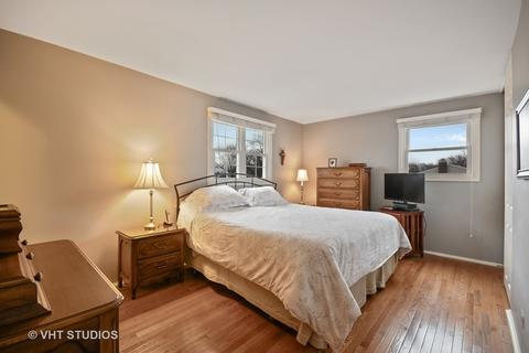 1920 Nottingham Ln, Wheaton, IL 60189 photo 8