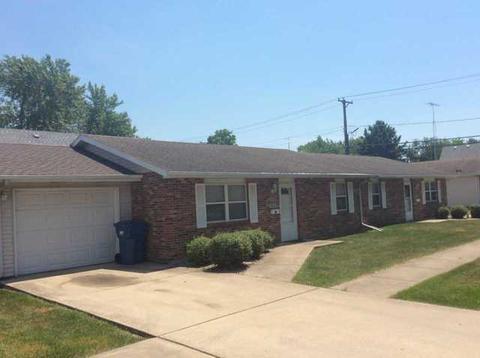 302 S Yates Ave, Kankakee, IL 60901 photo 2