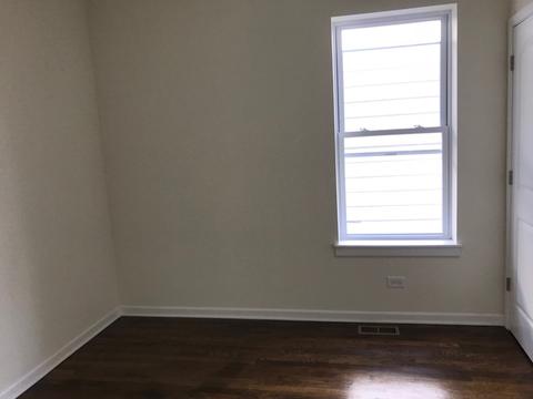 1537 E 76th Pl, Chicago, IL 60619 photo 7