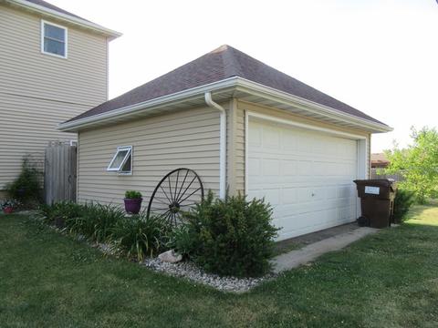 409 E Fine St, Ashkum, IL 60911 photo 3